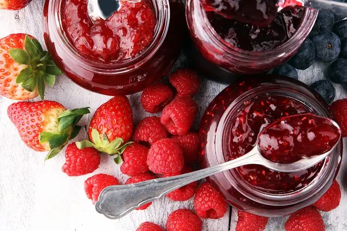 Fruit preserves vs Jams: A comparison